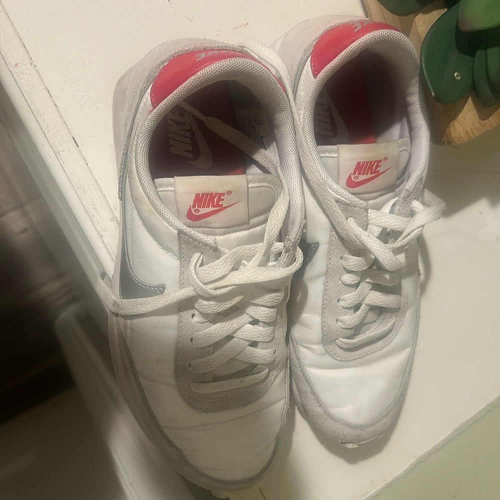 Nike day breaks